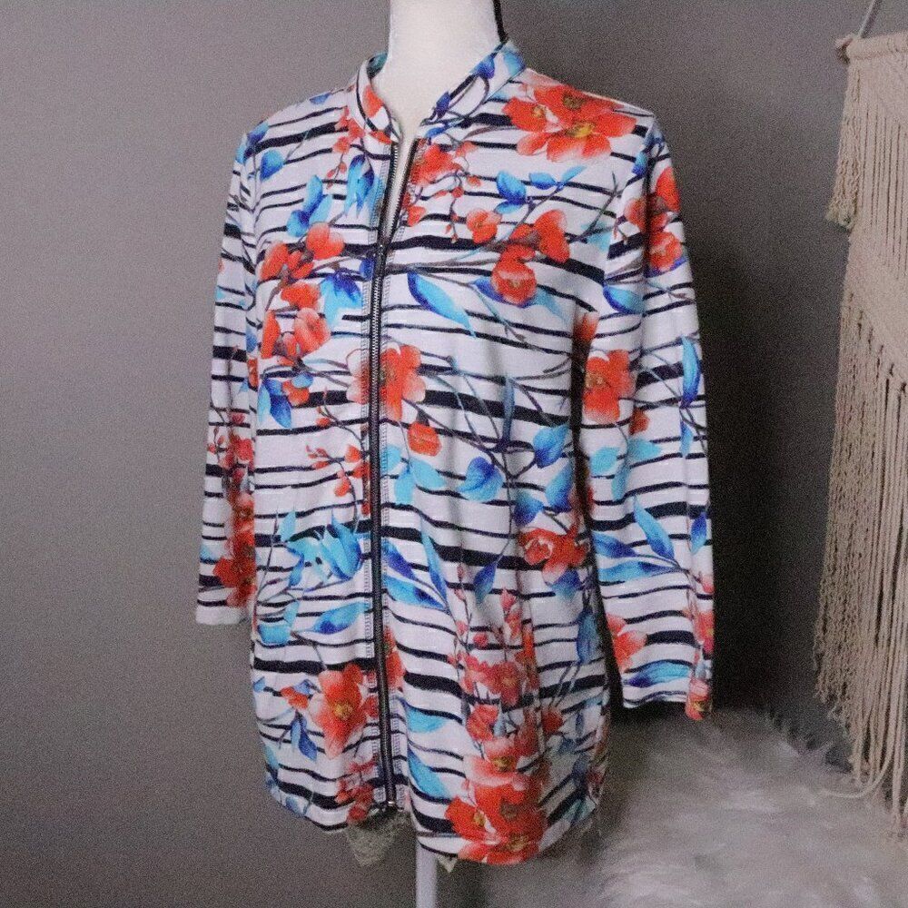Weekends' By Chicos | Floral Botanical 3/4 Sleeve Zip up Jacket Cardigan
